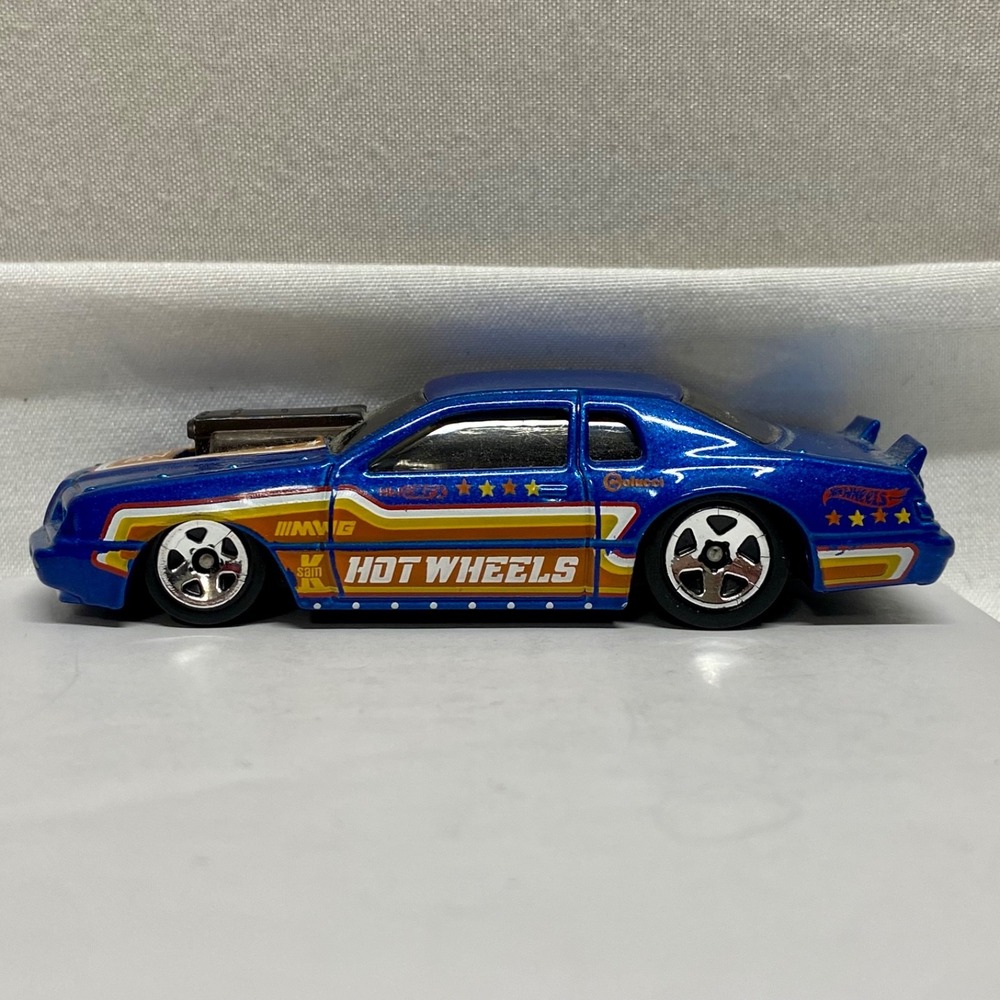 2022-23 Hot Wheels '86 Ford Thunderbird Pro Stock HW Unspun 9/10 Mainline NOS